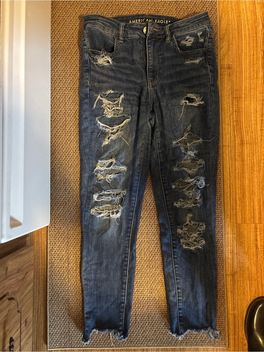 American Eagle Outfitters Women's Ripped Indigo Skinny Jeans